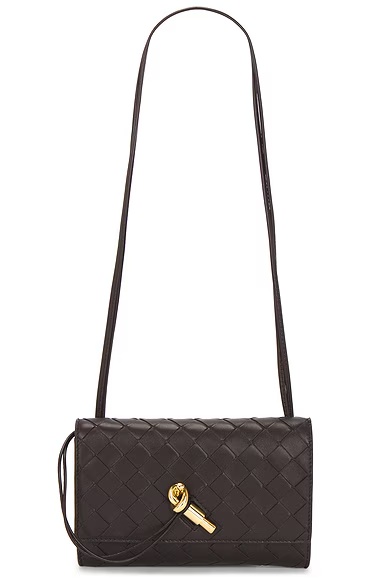 Andiamo Slim Pouch on Strap Bag Fondant & Muse Brass