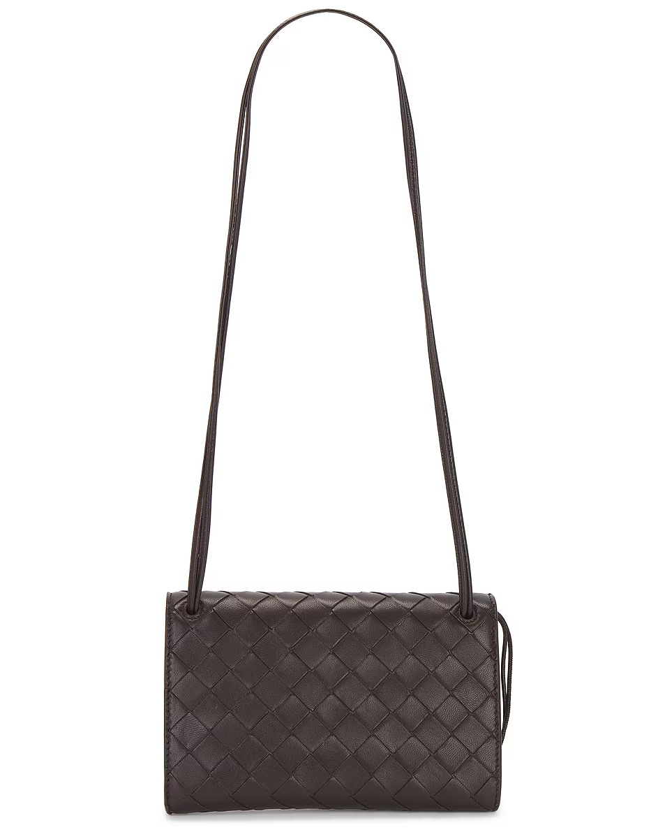 Andiamo Slim Pouch on Strap Bag Fondant & Muse Brass