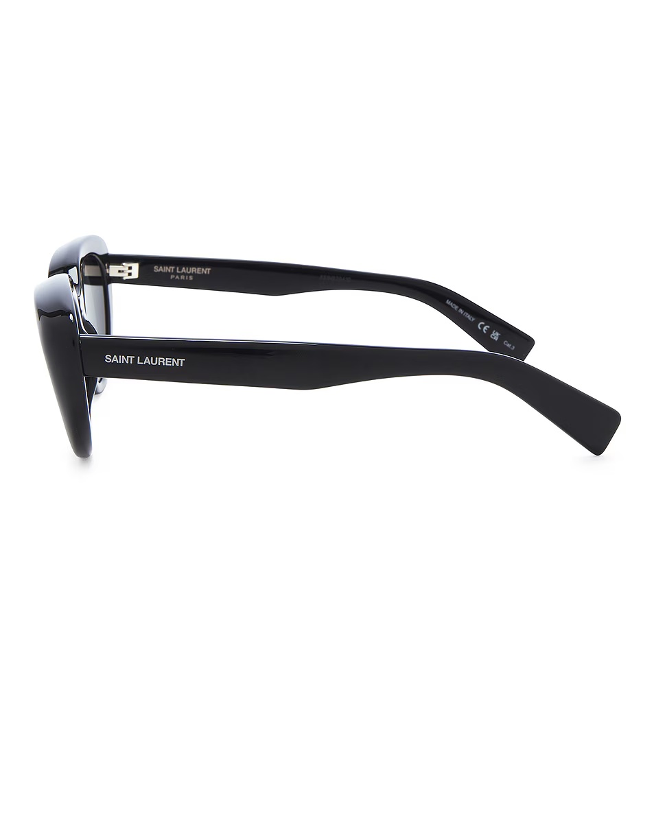 Bold Angled Cat Eye Sunglasses Black