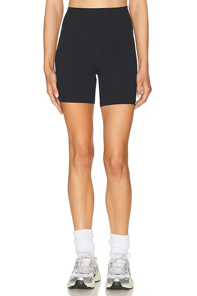 Airweight High Waist Short Black