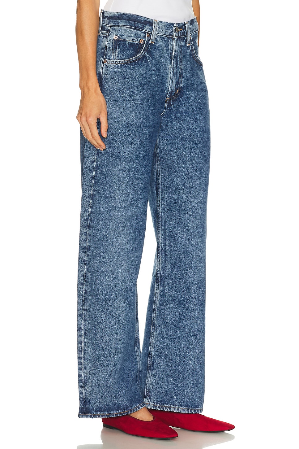 Low Curve Jeans Myth