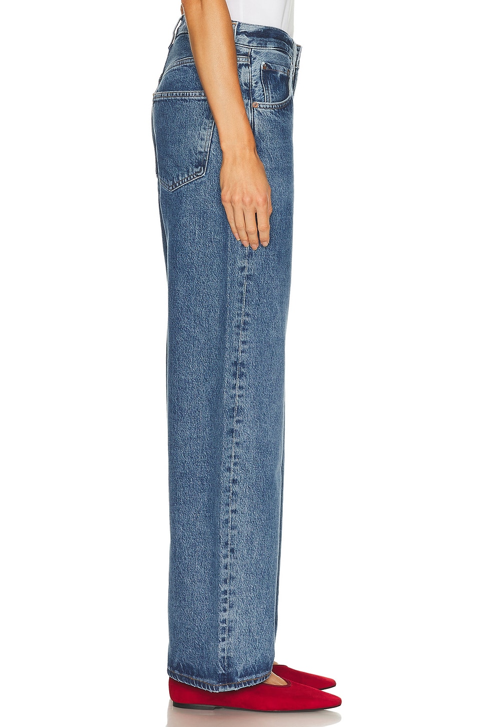 Low Curve Jeans Myth